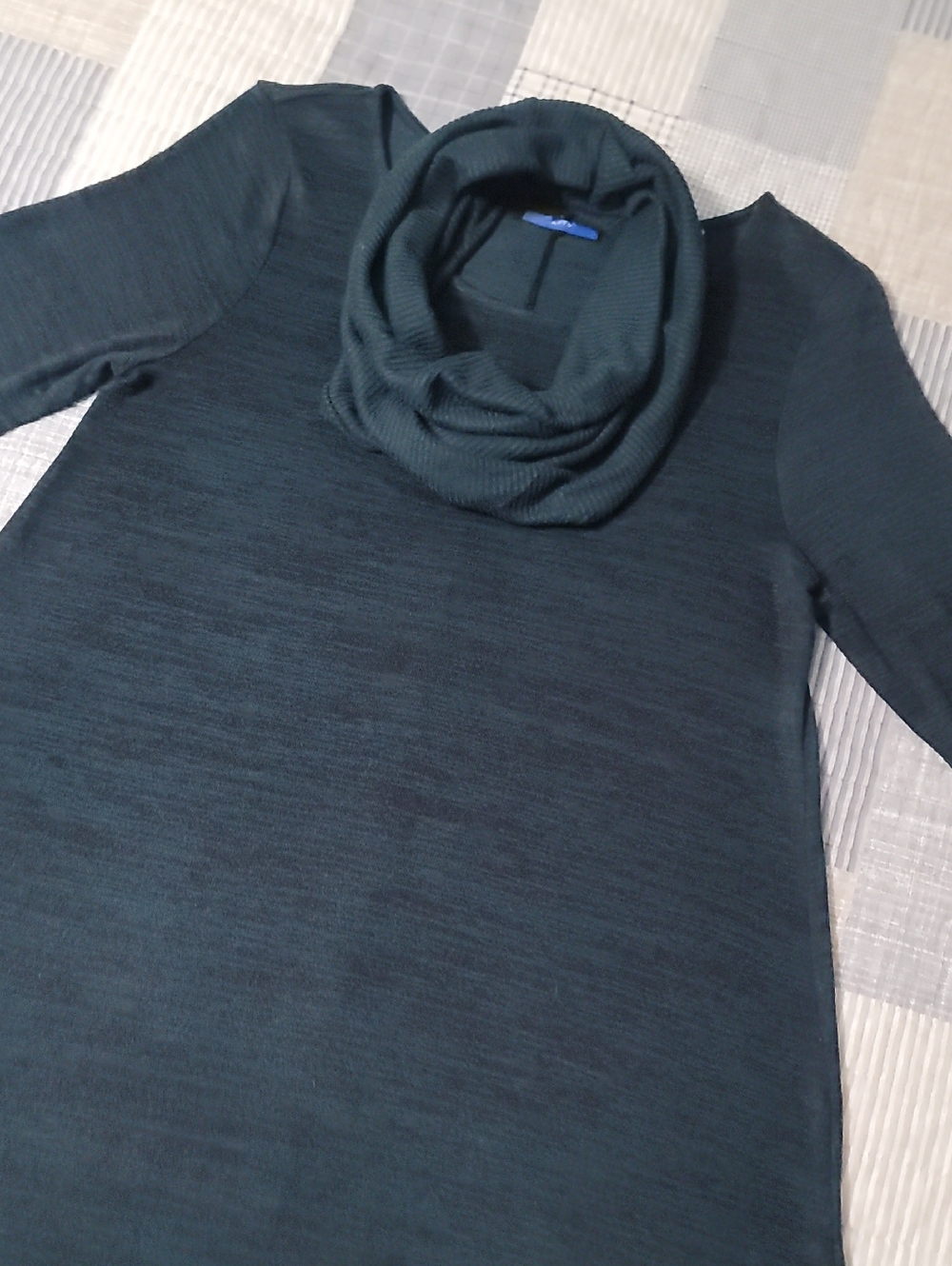 3/$20 Apt. 9 Cowl-Neck Tunic
